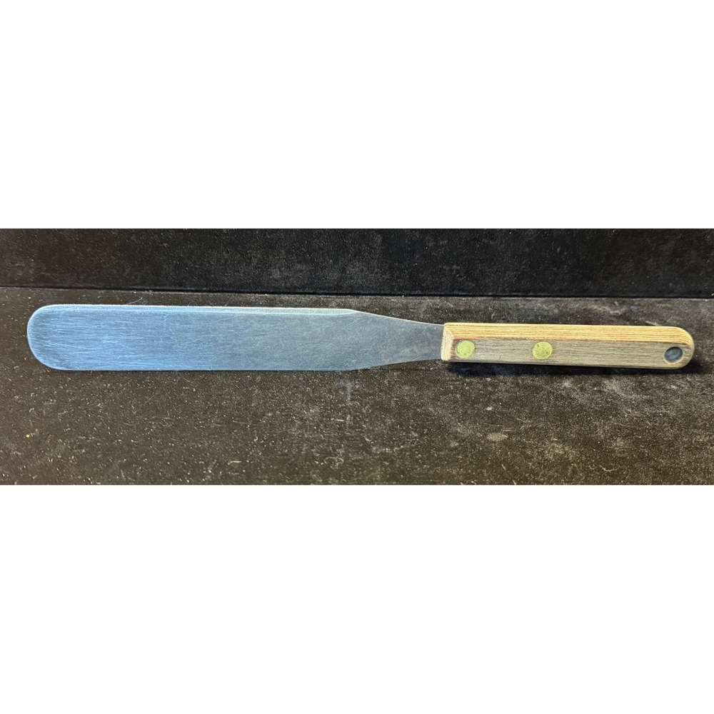 Cake Icing Spreader Knife: Utica American Made, Stainless Steel, Wood Handle